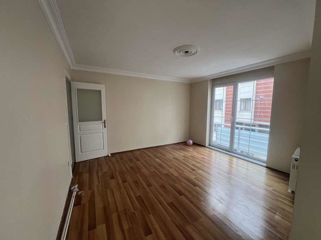 MALTEPE’DE DOĞU-GÜNEY CEPHELİ 2+1 | BALKONLU | BOŞ | DOĞALGAZ KOMBİLİ