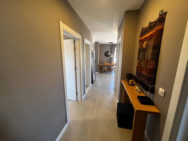 AYVALIK SAHILKENTTE ŞIRINKENTE KOMŞU SITE IÇERISINDE EŞYALI 3+1 KİRALIK DAİRE