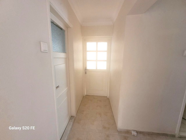 İZMIR KARŞIYAKA BAHARIYE MAHALLESI ARAKAT BALKONLU 3+1 KIRALIK DAIRE