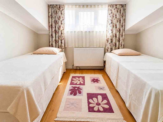 MALTEPE’DE GÜNEY-BATI CEPHELİ, EŞYALI 2+1 KİRALIK DAİRE | SON KAT (4/4)