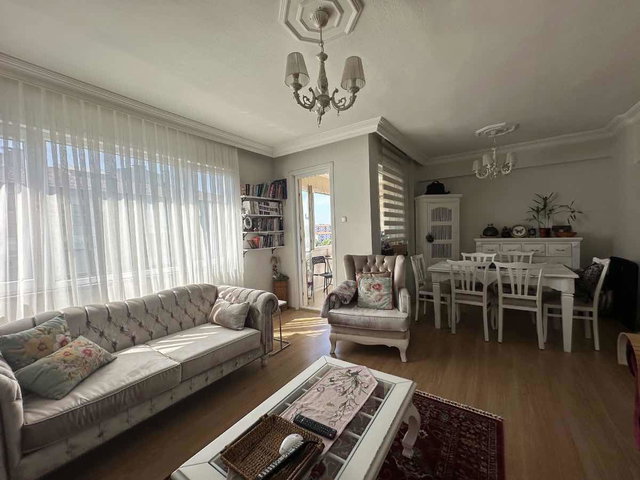 6. GAZETECİLER SİTESİ’NDE FERAH 3+1 2 BALKONLU ŞEHİR MANZARALI DAİRE