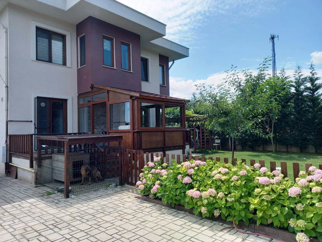 BEYKOZ RİVA’DA DOĞU-GÜNEY CEPHELİ 6+1 | 270 M² BRÜT | KAT MÜLKİYETLİ VİLLA