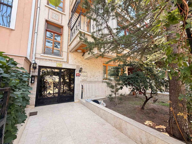 EMEK’TE GÜNEY-BATI CEPHELİ 3+1 | 125 M² | 2 BANYO 3 WC | BALKONLU | BOŞ
