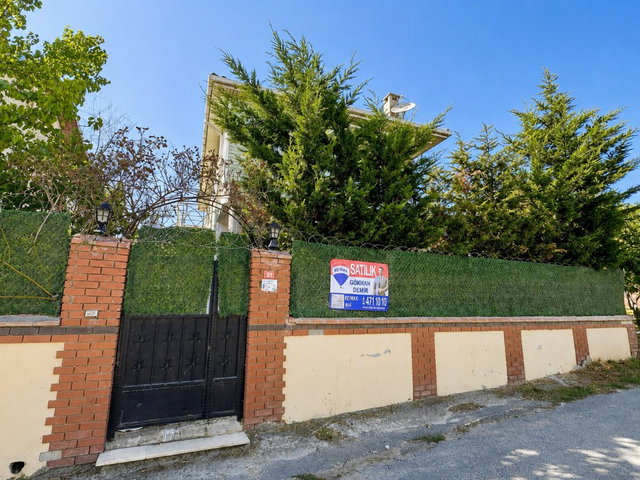 REMAX KAYADAN SATILIK 4+1 MÜSTAKİL VİLLA