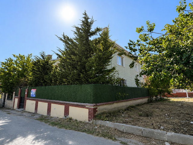 REMAX KAYADAN SATILIK 4+1 MÜSTAKİL VİLLA