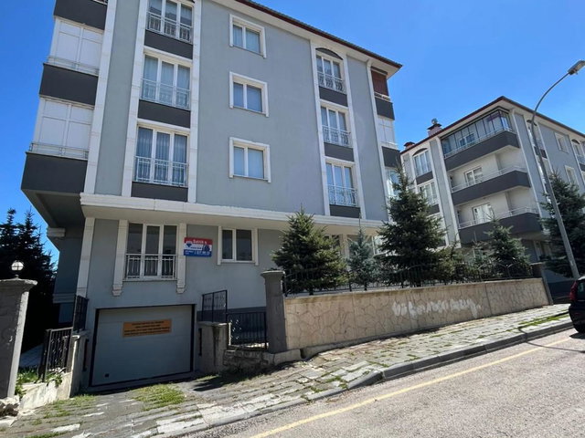 REMAX İLKE'DEN ŞÜKRÜPAŞA'DA 3+1 SATILIK DAİRE
