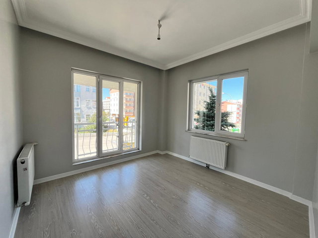 REMAX İLKE'DEN ŞÜKRÜPAŞA'DA 3+1 SATILIK DAİRE