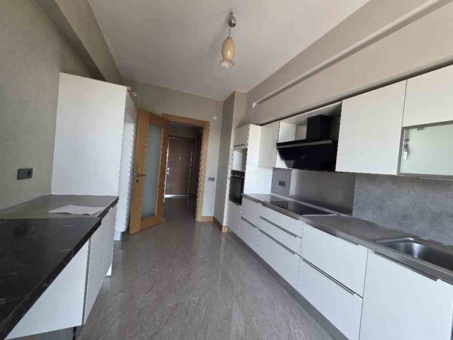 BAŞKA ANKARA SİTESİNDE YERDEN ISITMALI KİRALIK DAİRE