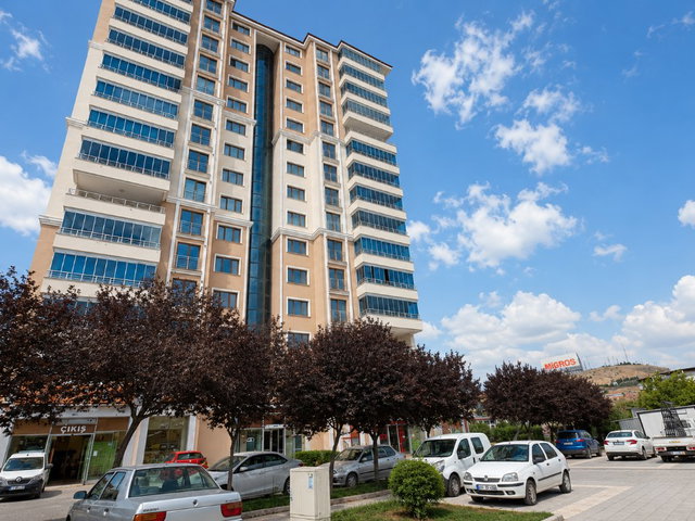 MEHMETBUYRUK CADDESİNDE SATILIK ULTRA LÜKS 4+1 DAİRE