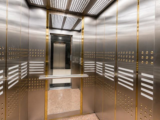 MEHMETBUYRUK CADDESİNDE SATILIK ULTRA LÜKS 4+1 DAİRE
