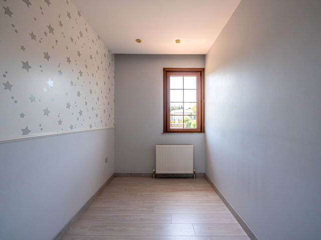 BÜYÜKÇEKMECE’DE 800 M² BRÜT, 8+2, 3 KATLI GENİŞ VİLLA | KREDİYE UYGUN