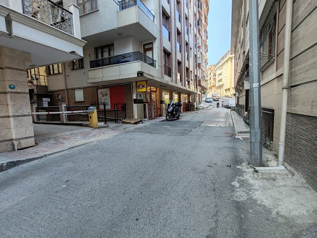 GAZIOSMANPAŞA KARLITEPE'DE, OTOPARKLI, HAVADAR VE GÜNEŞ ALAN ÖZEL TASARIM 2+1 KIRALIK DAIRE