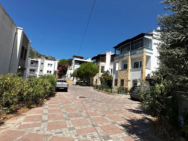 BODRUM KONACIKTA ACROPOL EVLERI ALTINDA 3+1 TERAS DUBLEKS