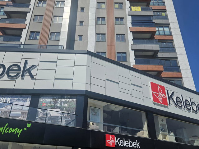 KARTAL YAKACIK SEÇKİN BİNA TERASLI DENİZ MANZARALI 4+1