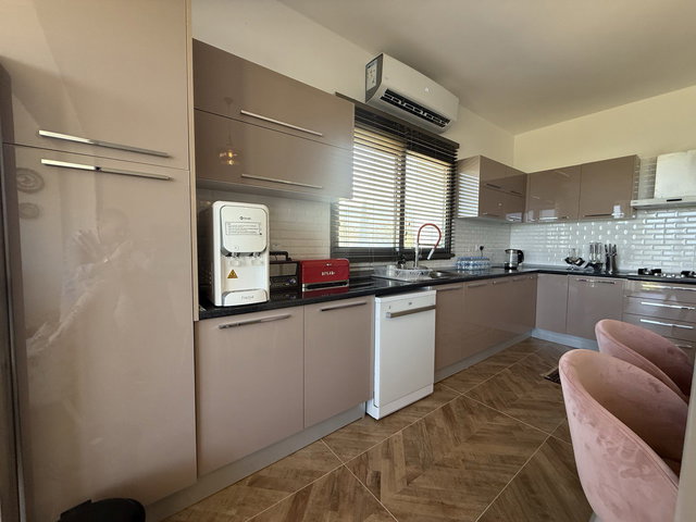 SATILIK 4+1 MANZARALI İKİZ VİLLA | BELLAPAIS, GİRNE