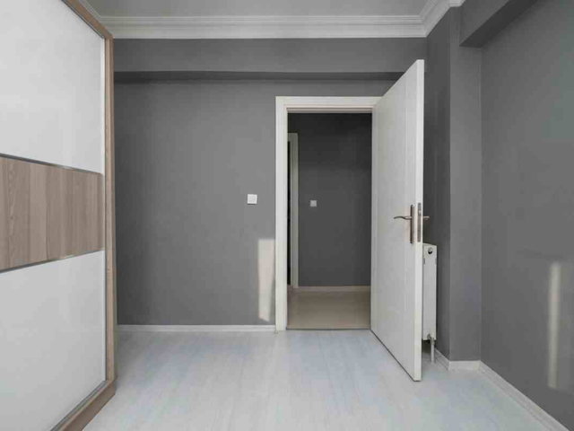 REMAX ADVANTAGE NİLÜFER ÖZLÜCE BULVARDA HAVUZLU 3+1 ARAKAT SİTEİÇİ