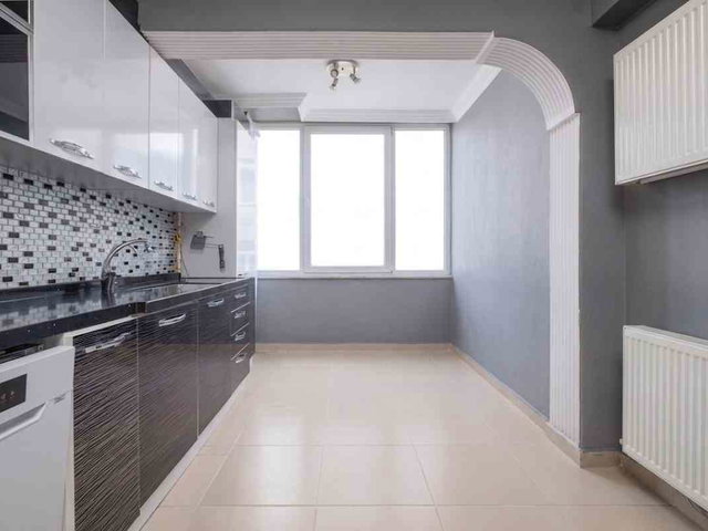 REMAX ADVANTAGE NİLÜFER ÖZLÜCE BULVARDA HAVUZLU 3+1 ARAKAT SİTEİÇİ