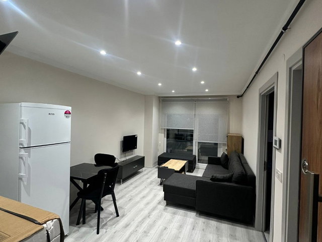 RE/MAX İNCİ'DEN ÖĞRETMENEVİ YAKINI 1+1 EŞYALI KİRALIK DAİRE