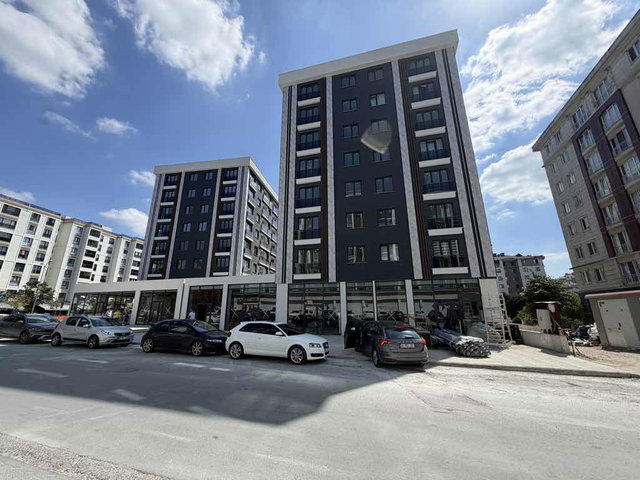 BEYLIKDÜZÜ ADNAN KAHVECI IKI BLOKLU SITE IÇERISINDE 3 + 1 SATILIK