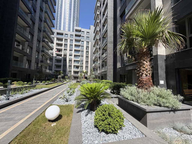 EMPİRE BEYLİKDÜZÜ 1+1 BALKONLU SATILIK
