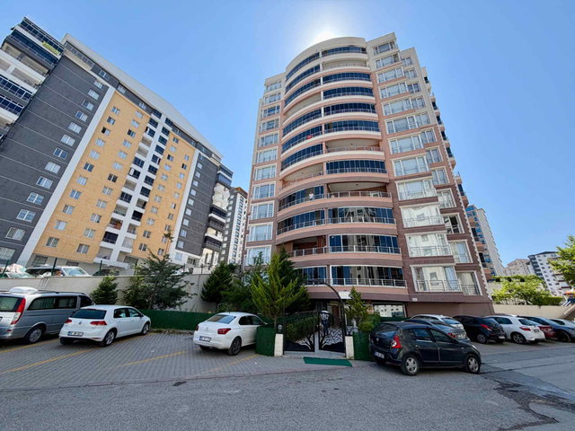 MAMAK DURALİ ALIÇ’TA 12. KAT GÜNEY-DOĞU CEPHE 3+1 | 135 M² NET | 2 BANYO | BALKON