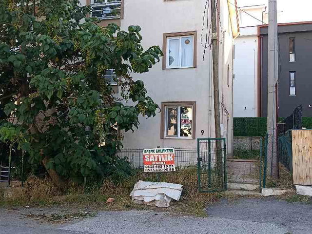 REMAX VİRA'DAN BEŞKÖPRÜ'DE SATILIK DAİRE 2+1 80M2 1.KAT