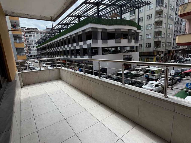 RİZE EKREM ORHON'DA 3+1 BAKIMLI GÜNEŞ ALAN ÇİFT CEPHE DAİRE
