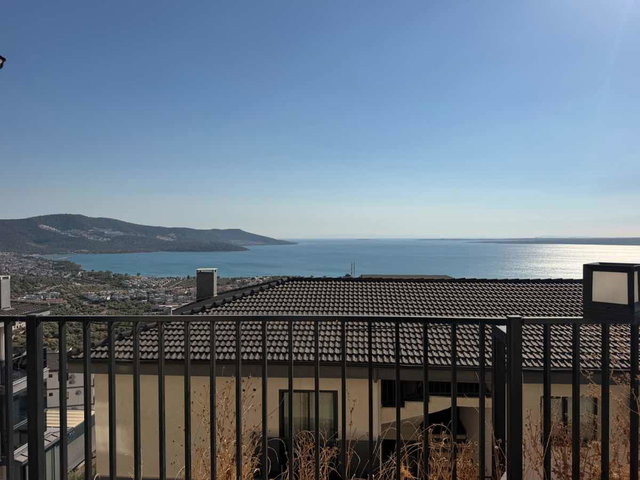 DIDIM AKBÜKTE GÜVENLIKLI HAVUZLU SITEDE FULL DENIZ MANZARALI L BALKONLU FULL EŞYALI DAIRE
