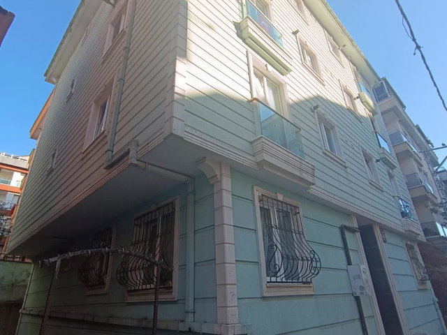 REMAX ASHILL ÜMRANIYE ARMAĞANEVLER MAHALLESI 2+1 SATILIK DAIRE