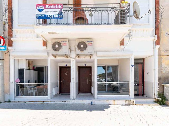 ÇEŞME MERKEZDE DENİZ MANZARALI EŞYALI KİRALIK 1+1 DAIRE