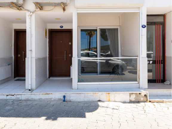 ÇEŞME MERKEZDE DENİZ MANZARALI EŞYALI KİRALIK 1+1 DAIRE
