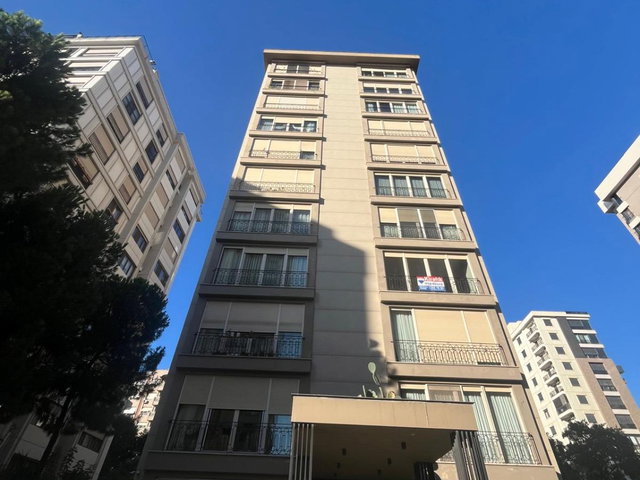 CADDEBOSTAN GÖKÇE SOKAKDA YENI BINADA KIRALIK DAIRE...