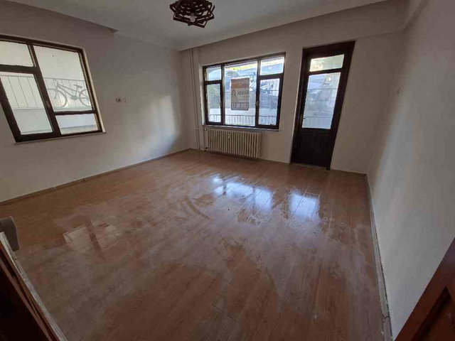 ÇANAKKALE CEVATPAŞA MAH ESKİ VALİ KONAGİ YAKINI KİRALIK 3+1 DAİRE