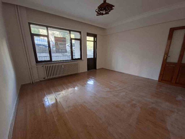 ÇANAKKALE CEVATPAŞA MAH ESKİ VALİ KONAGİ YAKINI KİRALIK 3+1 DAİRE