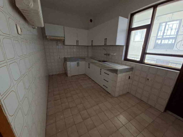 ÇANAKKALE CEVATPAŞA MAH ESKİ VALİ KONAGİ YAKINI KİRALIK 3+1 DAİRE