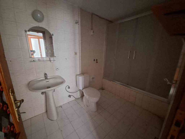 ÇANAKKALE CEVATPAŞA MAH ESKİ VALİ KONAGİ YAKINI KİRALIK 3+1 DAİRE