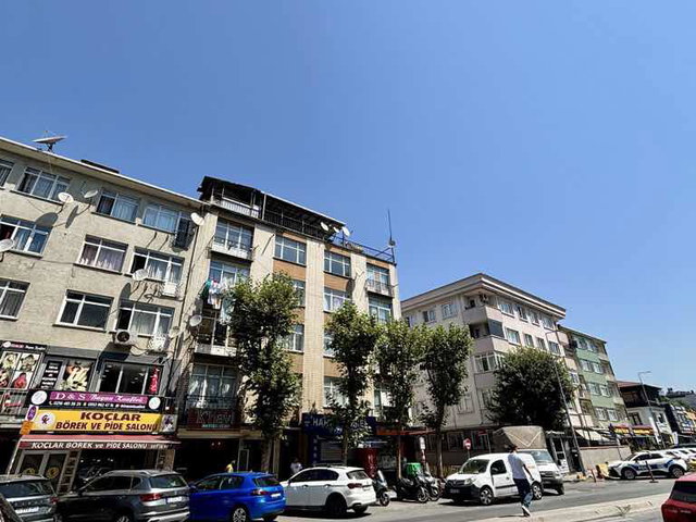 YATIRIM FIRSATI, HASANPAŞA’DA CADDE ÜZERİ, GENİŞ 2+1