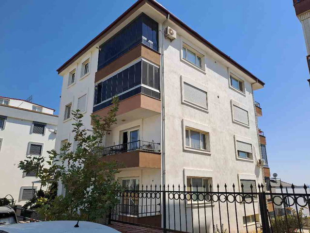 ÇOLAKİBRAHİM MAHALLESİNDE SATILIK ARA KAT 2+1 ÖNÜ AÇIK FERAH DAİRE