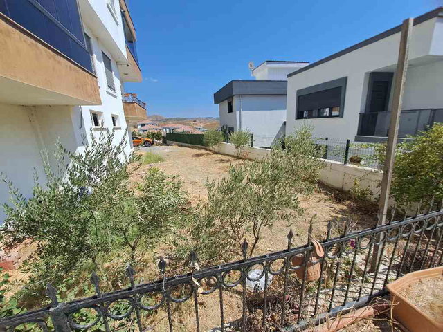 ÇOLAKİBRAHİM MAHALLESİNDE SATILIK ARA KAT 2+1 ÖNÜ AÇIK FERAH DAİRE