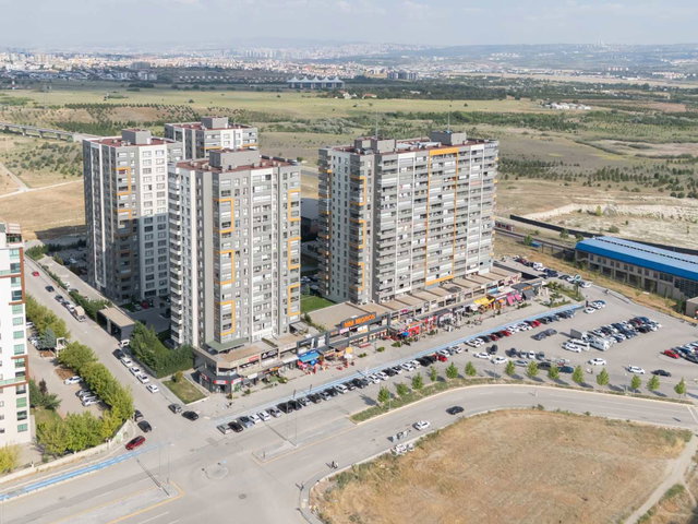 ISTANBUL YOLU METROSU YAKINI , HİTTOWN KONUTLARINDA 10. KAT ORMAN MANZARALI  1+1 KIRALIK DAIRE