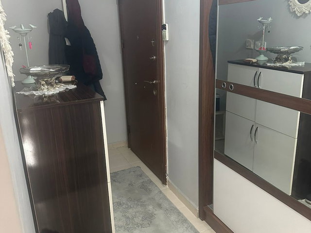 ALİBEYKÖY MERKEZDE ANA CADDE ÜZERİ TEMİZ 2+1 ARA KAT DAİRE