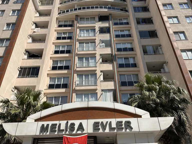 BEYLİKDÜZÜ’NDE 11. KAT SON KAT | 3+1 | 165 M² BRÜT | EŞYALI | ÇİFT CEPHE (GÜNEY-BATI)