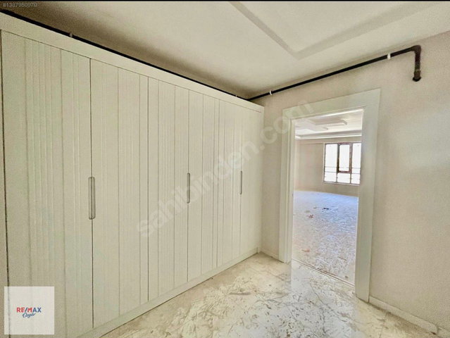 REMAX ÖZGÜR İBRAHİM GÜNEŞ'TEN ABDULHAMİTHAN'DA SATILIK 3,5+1