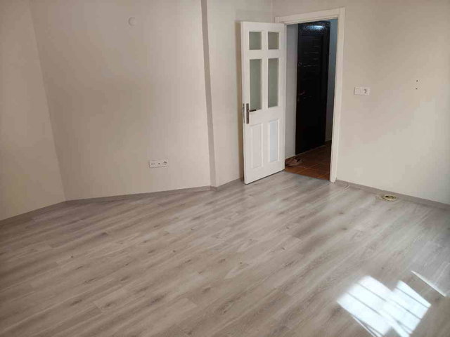 REMAX PRO RAMAZAN DAN BAHÇELİEVLER DE BOŞ 2+1