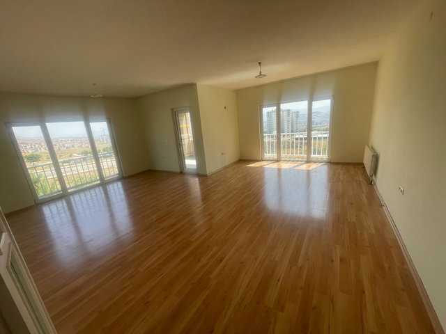 RE/MAX DEĞİŞİMDEN ÇAYDAÇIRA MAH. 2. ETAP TOKİLERDE SATILIK 4+1 DAİRE