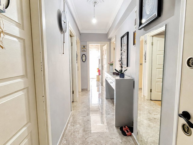 KARŞIYAKA YALI MAHALLESİNDE ÖZEL TASARIMLI ASANSÖRLÜ 2+1  SATILIK DAİRE