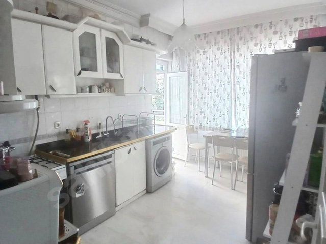 PANCARLI MAHALLESİNDE SATILIK BAKIMLI MERKEZİ KONUM 3+1 DAİRE