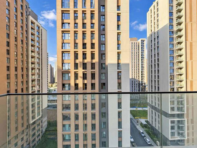 YENI FIKIRTEPE 16. ETAP'TA BALKONLU EBEVEYN BANYOLU
FIRSAT 2+1