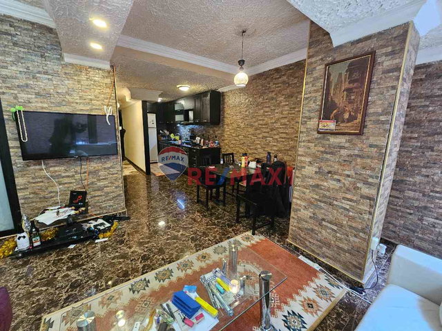 REMAX ŞİRVAN'DAN MODA'DA BAHÇE KATI 2+1 EŞYALI KİRALIK DAİRE