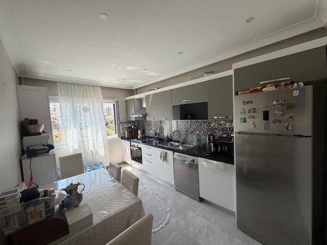 ATAŞEHIR İNÖNÜ MAHALLESI'NDE MODERN BINADA SATILIK 3+1 DAIRE